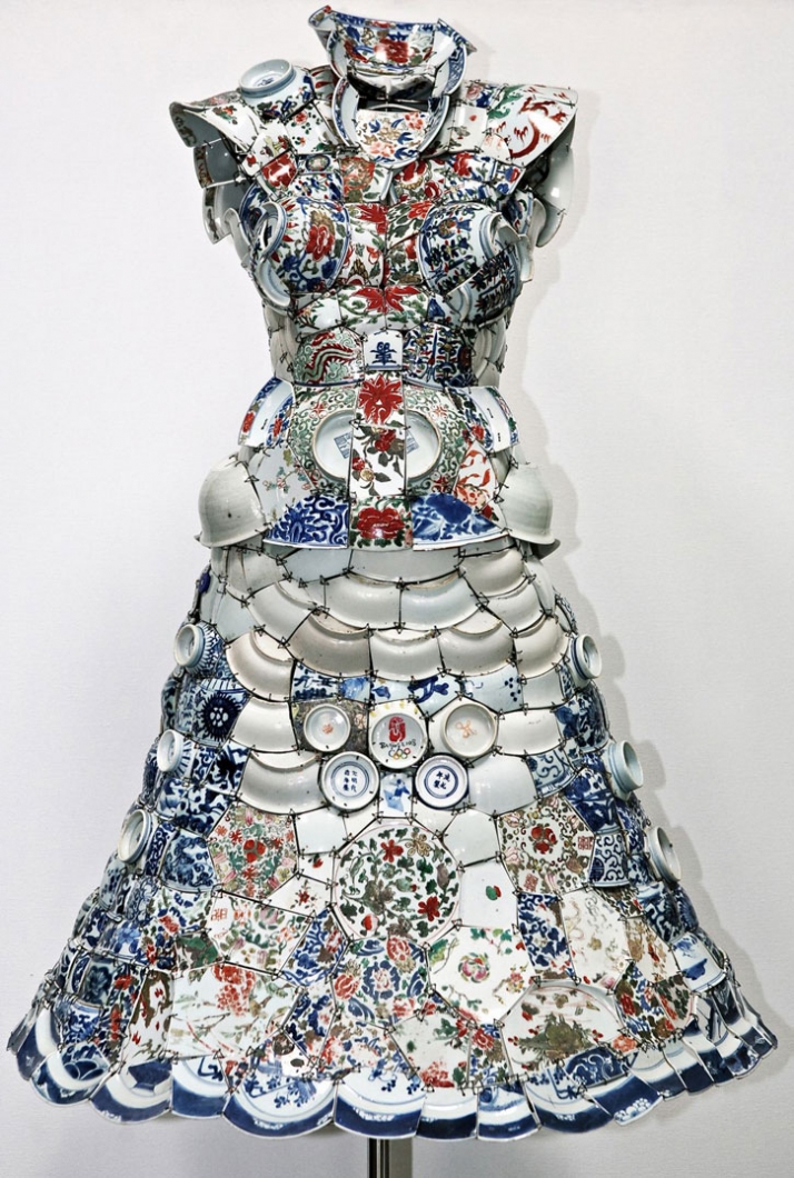 “Made in China” Art / Porcelain Costumes by Li Xiaofeng